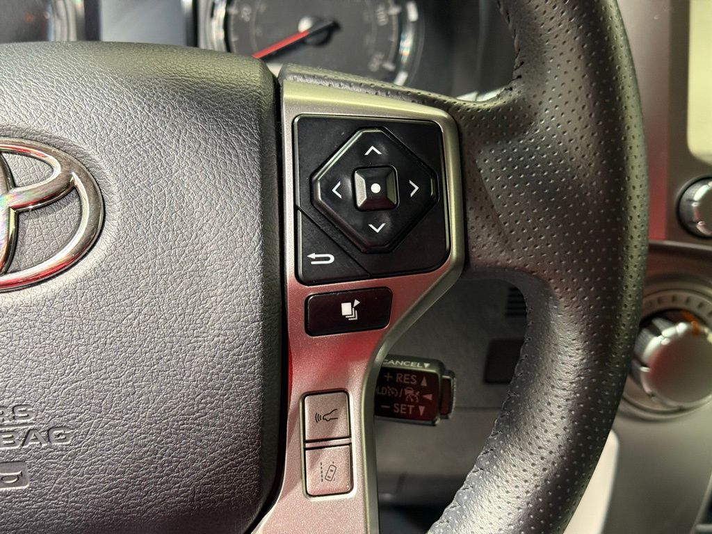 2024 Toyota 4Runner SR5 25