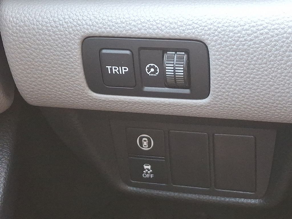 2018 Honda Accord LX 22