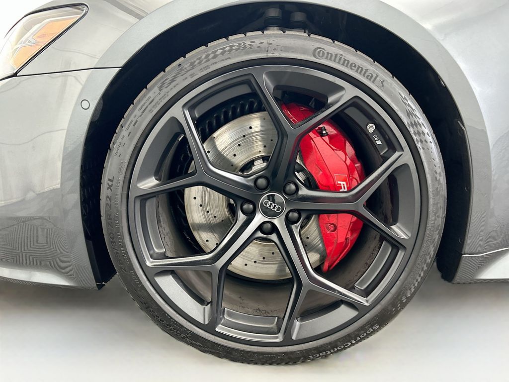 Thumbnail: 2025 Audi RS 7 - 29