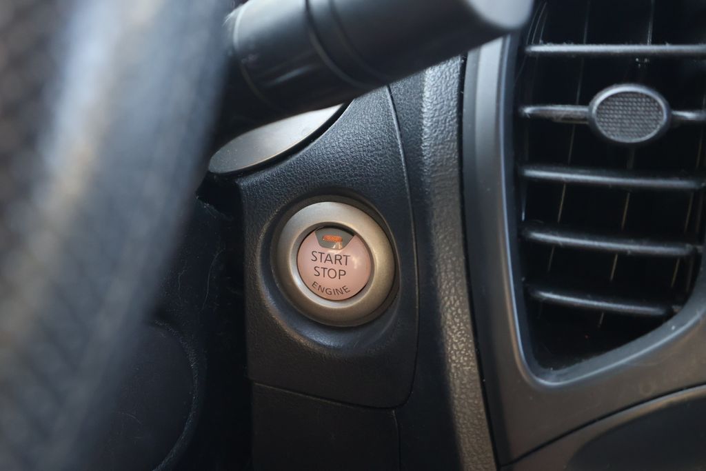 Thumbnail: 2015 Nissan Juke - 28