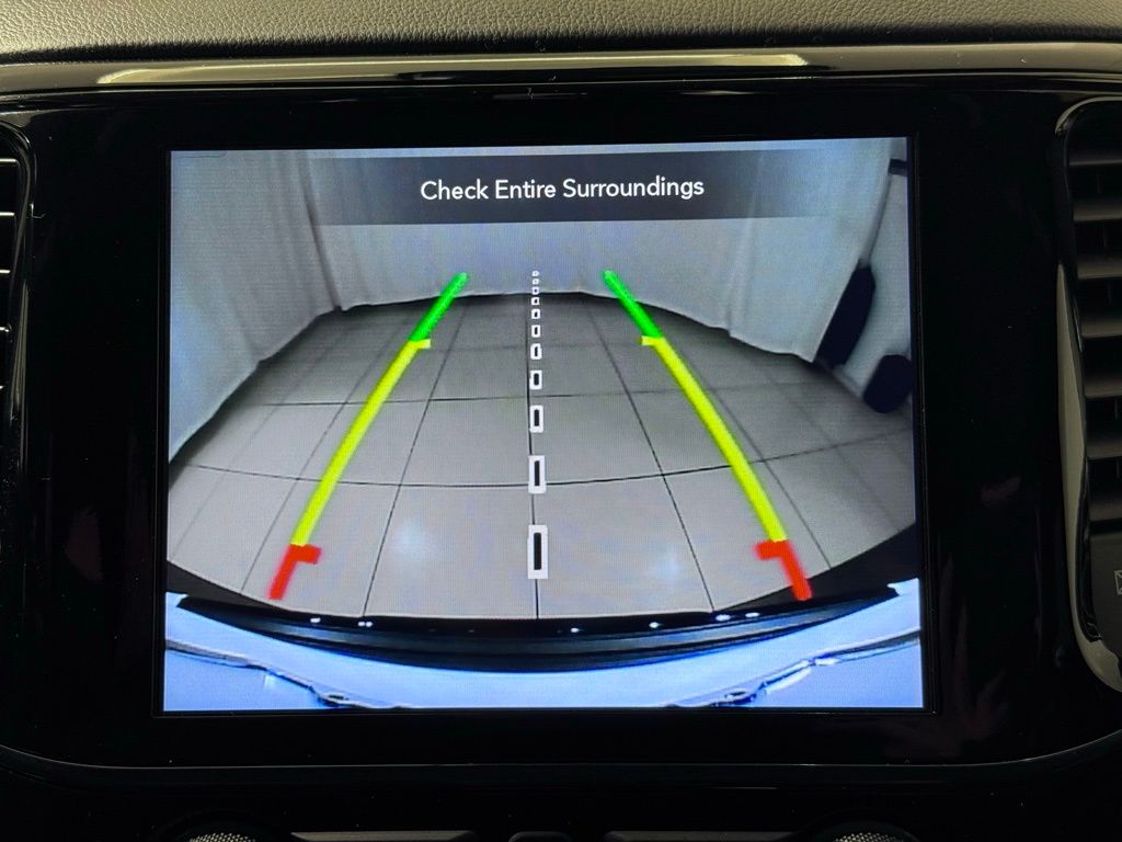 Thumbnail: 2020 Jeep Grand Cherokee - 30