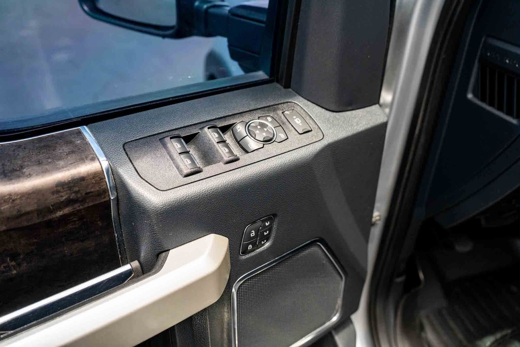 Used Car 2022 Ford F-250sd  Lariat For Sale Under $60,000 In Austin, Texas