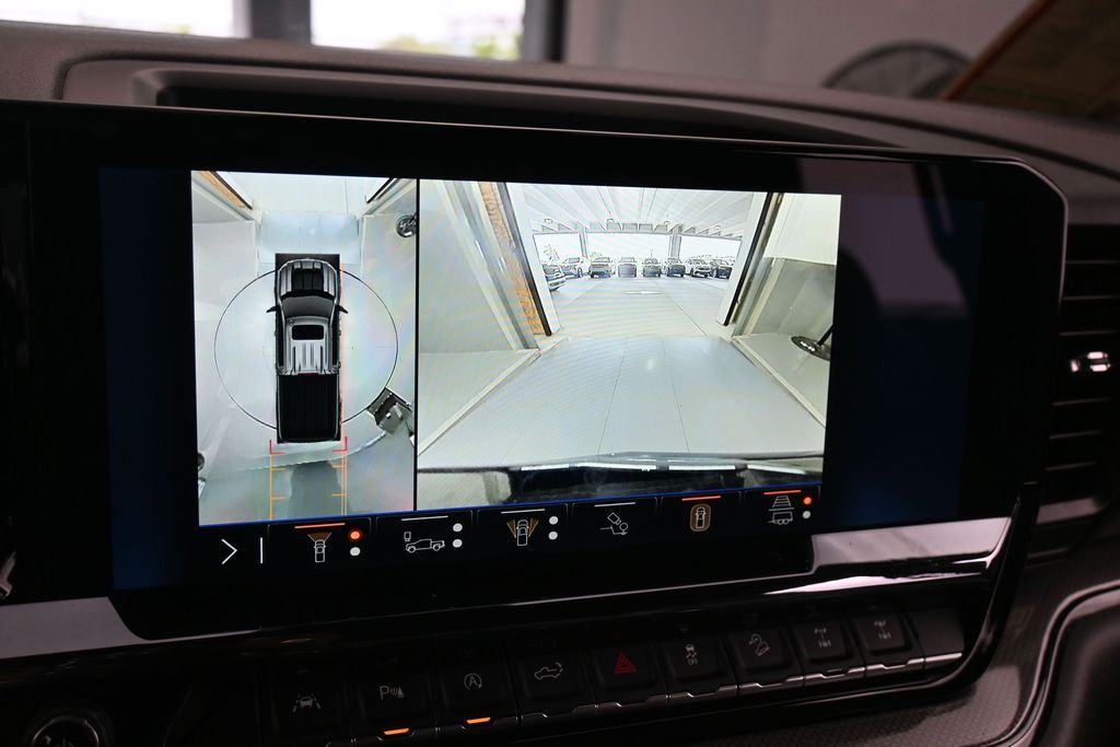 Used 2025 Black Chevrolet ZR2 image 19