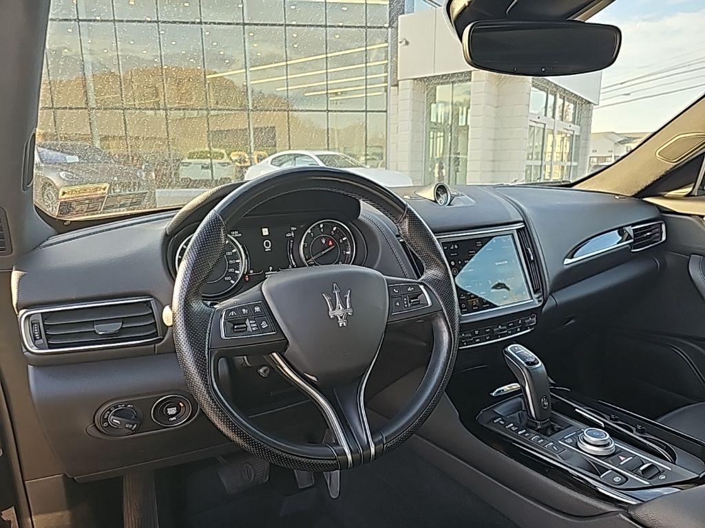 2022 Maserati Levante Modena 31