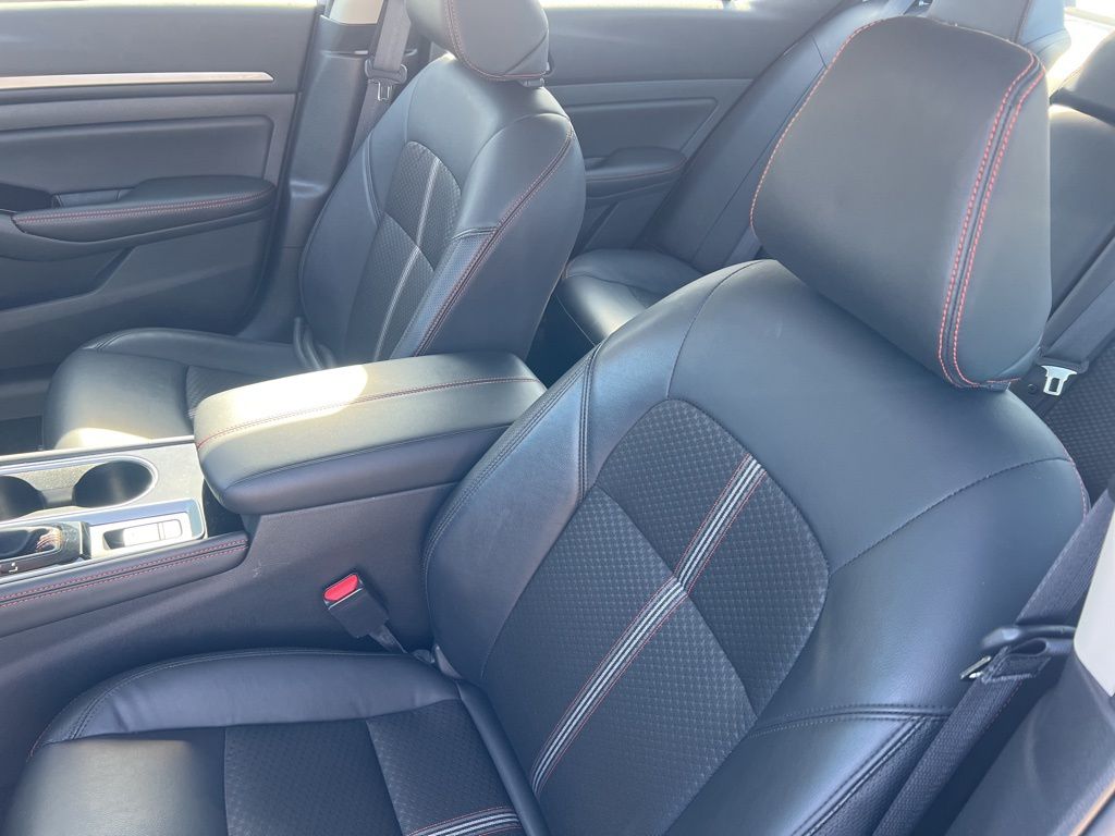 2024 Nissan Altima 2.5 SR photo