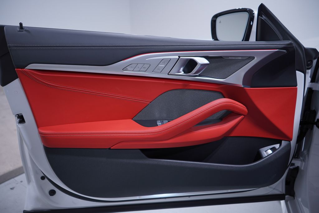 Thumbnail: 2026 BMW 8 Series - 16