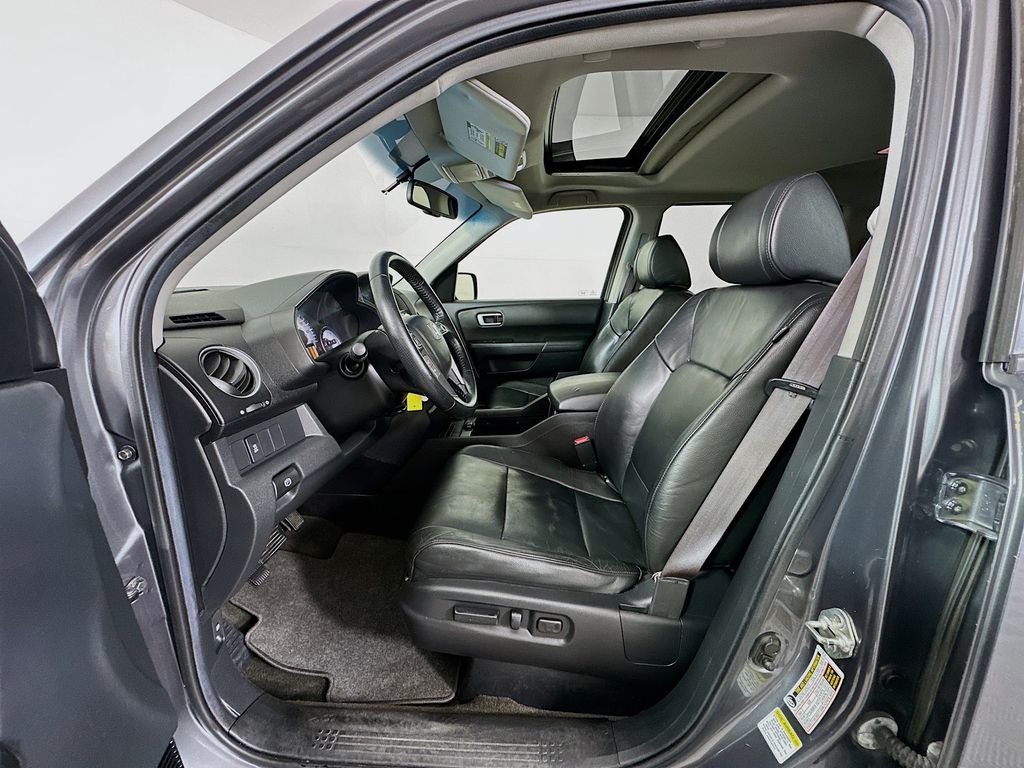 Thumbnail: 2012 Honda Pilot - 21