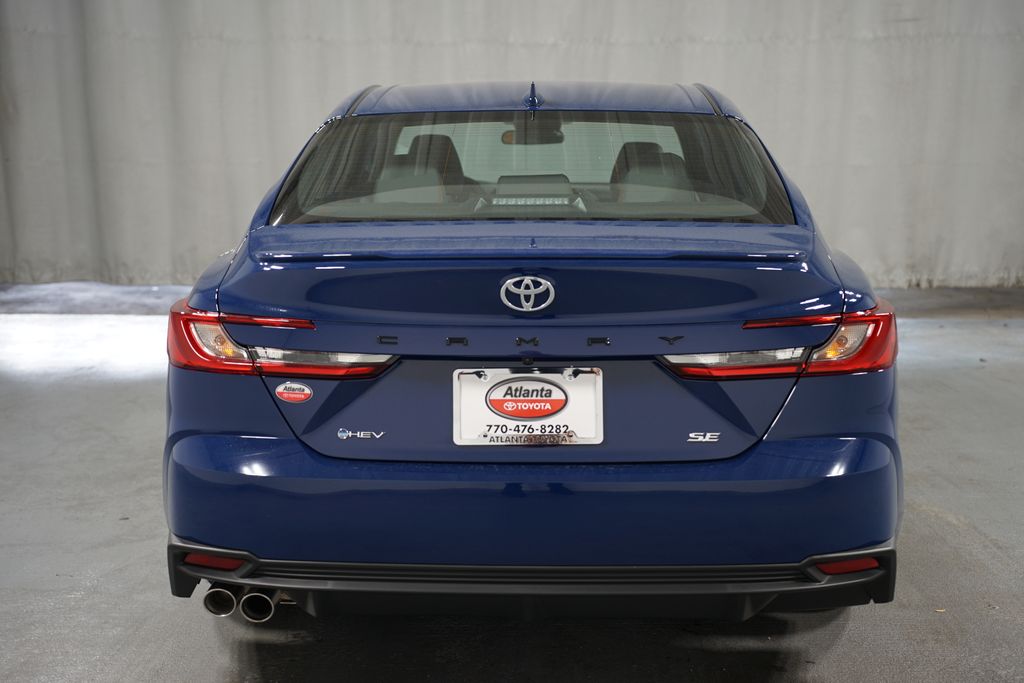 2025 Toyota Camry SE 7