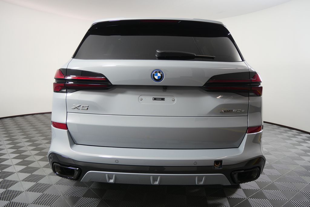 Thumbnail: 2026 BMW X5 - 4