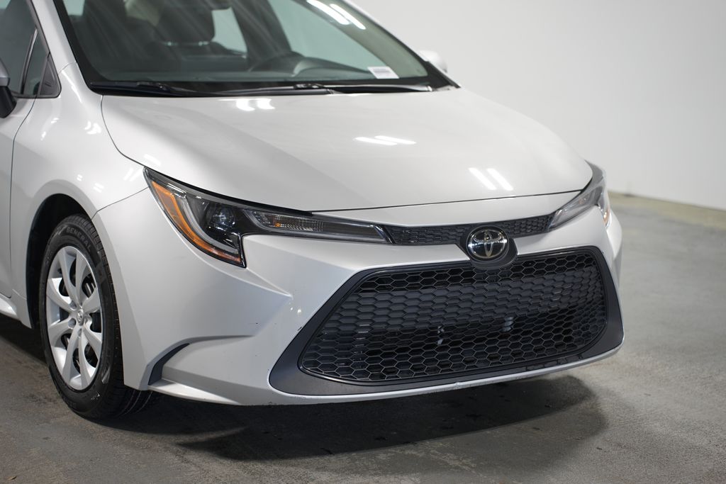 2022 Toyota Corolla LE 4