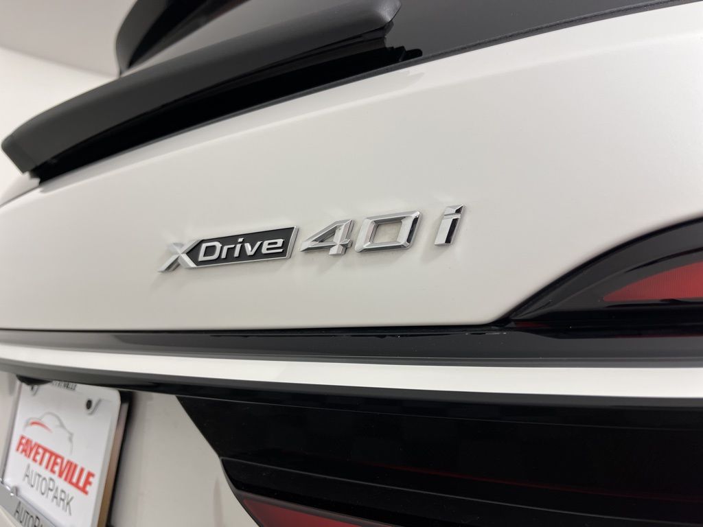 Thumbnail: 2025 BMW X7 - 4