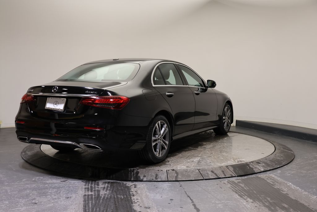 Thumbnail: 2023 Mercedes-Benz E-Class - 7