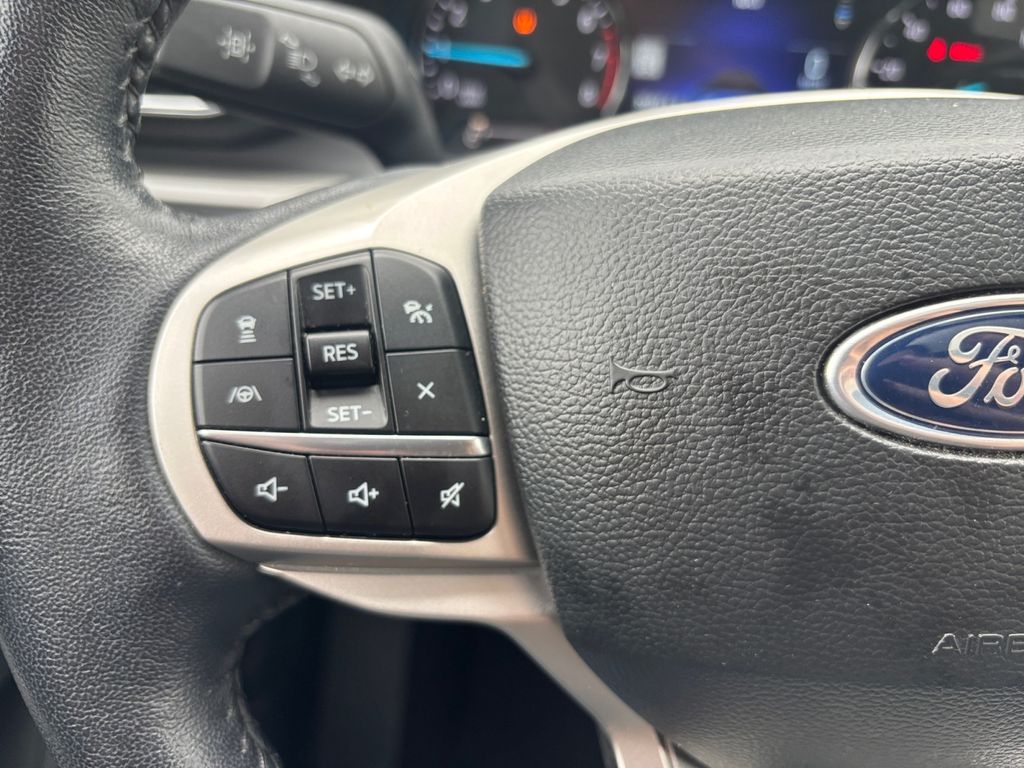 2023 Ford Explorer XLT Black at Spitzer Acura