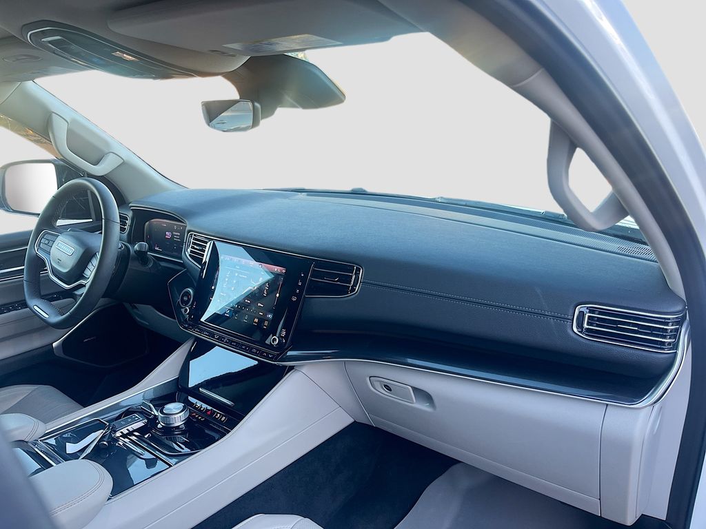 2024 Jeep Wagoneer Base White at River Oaks CDJR
