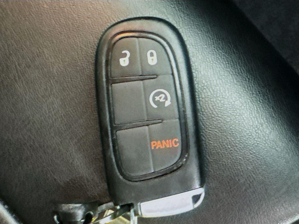 Used Car 2021 Jeep Cherokee  Latitude Plus For Sale Under $20,000 In Austin, Texas