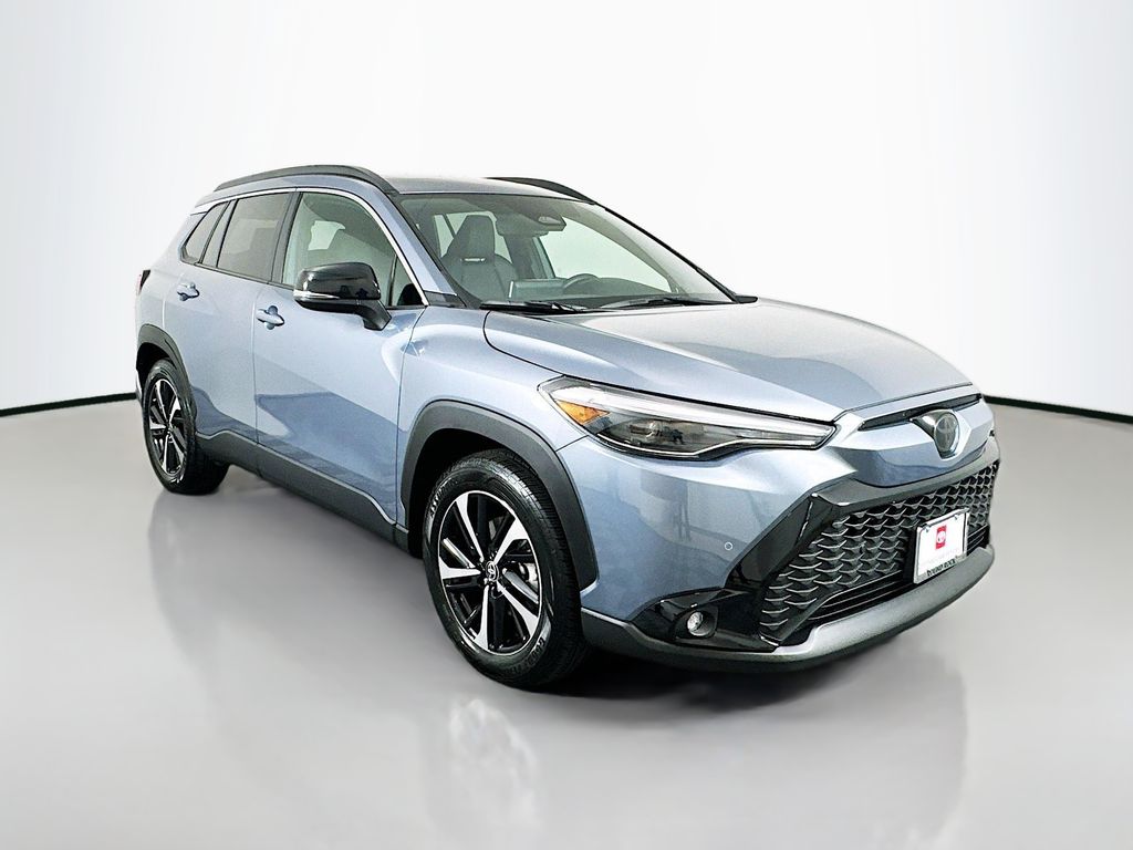 Thumbnail: 2025 Toyota Corolla Cross - 3
