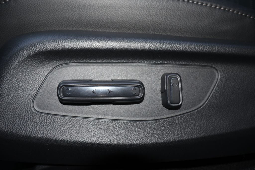 Thumbnail: 2026 Honda HR-V - 10