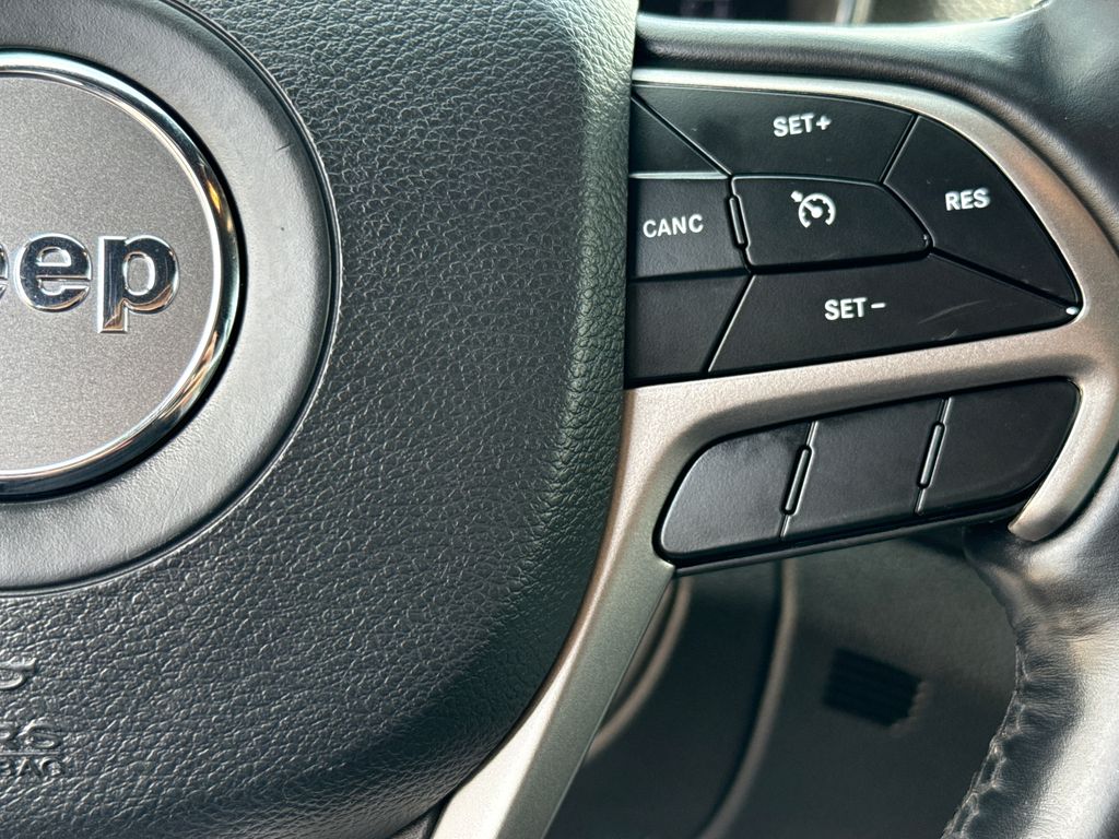Certified Used 2020 Gray Jeep Altitude image 16