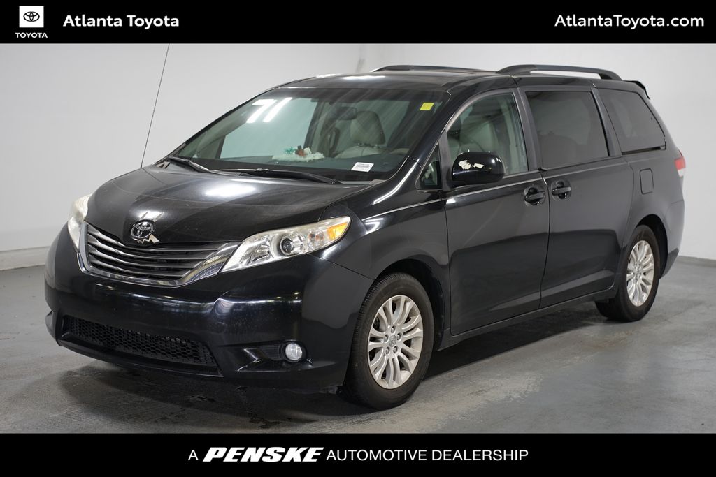 2014 Toyota Sienna XLE Hero Image