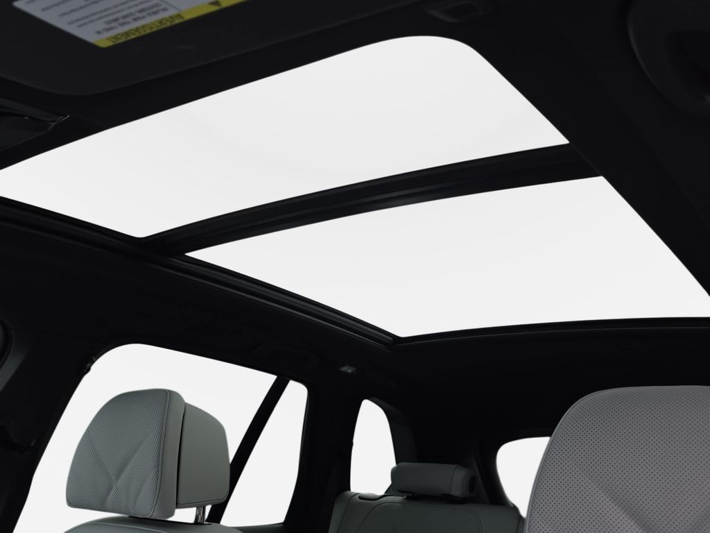 New 2026 Alpine White BMW xDrive50e image 29