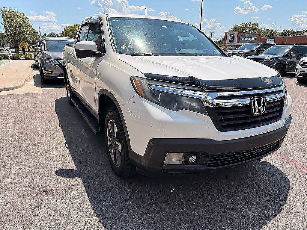 White 2017 Honda Ridgeline Pickup Truck All-Wheel Drive 6-Speed Automatic
