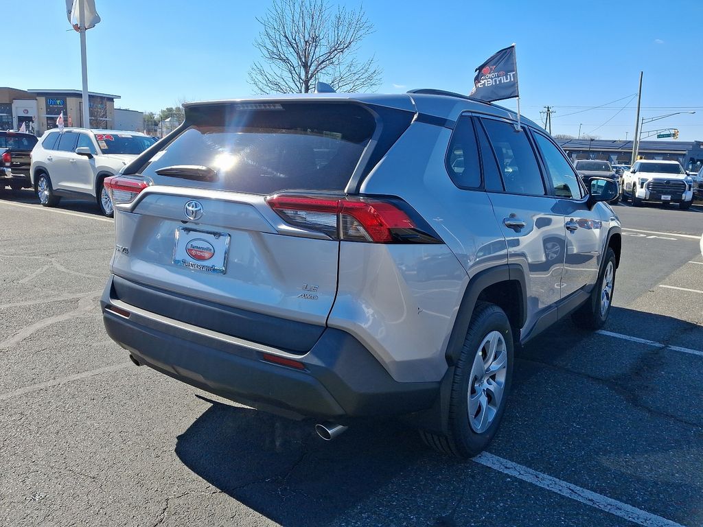 2021 Toyota RAV4 LE 6