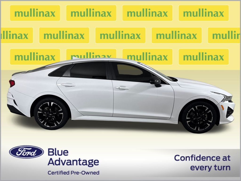 Certified Used 2023 White Kia GT-Line image 2