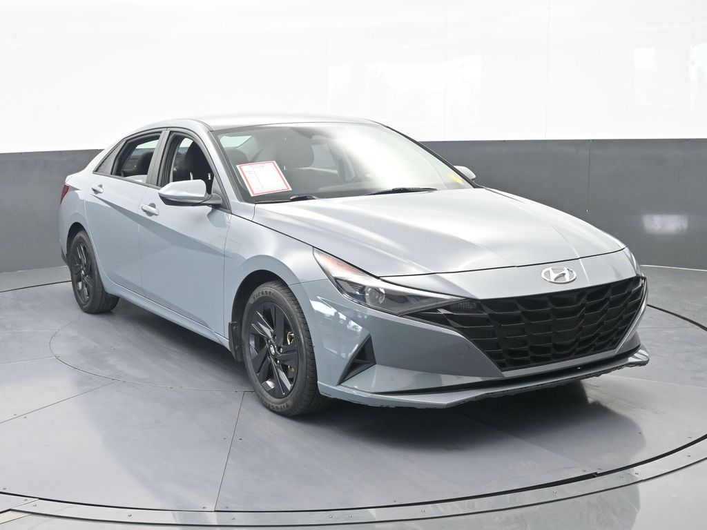 Used 2022 Electric Shadow Hyundai Blue image 9