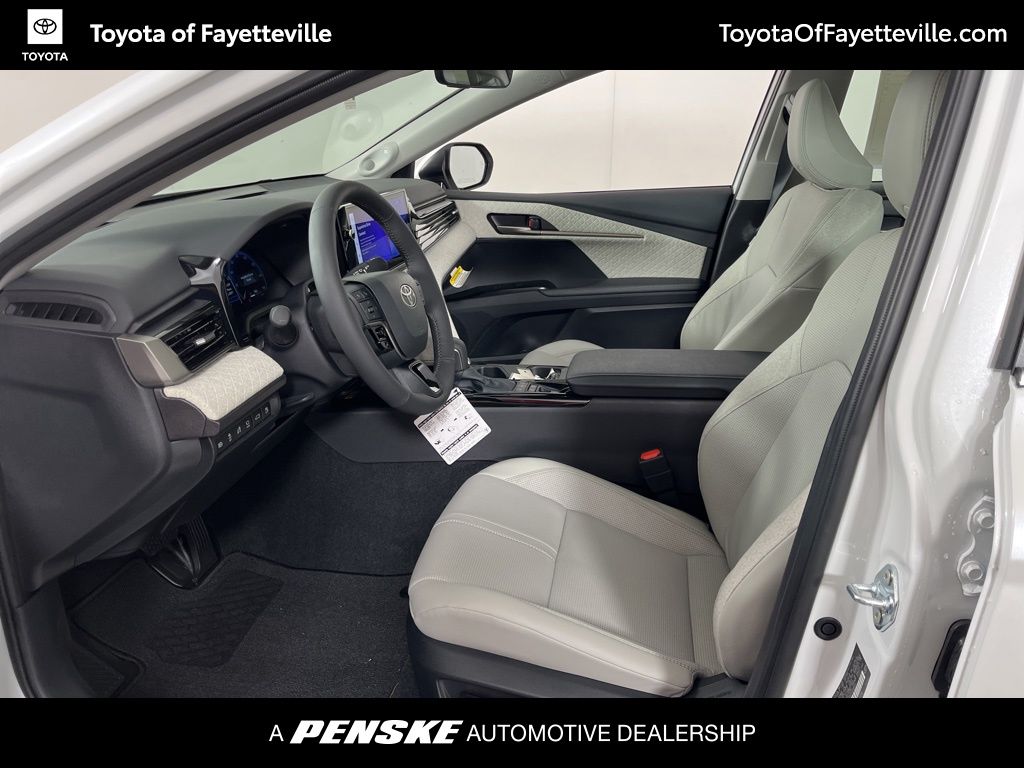 2025 Toyota Camry XLE 23