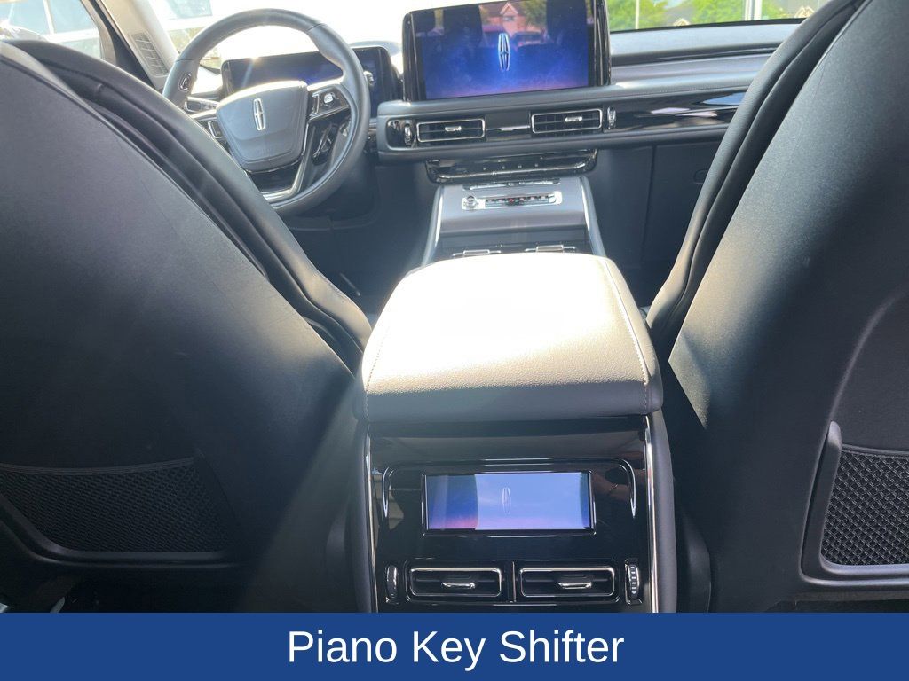 2025 Lincoln Aviator Premiere