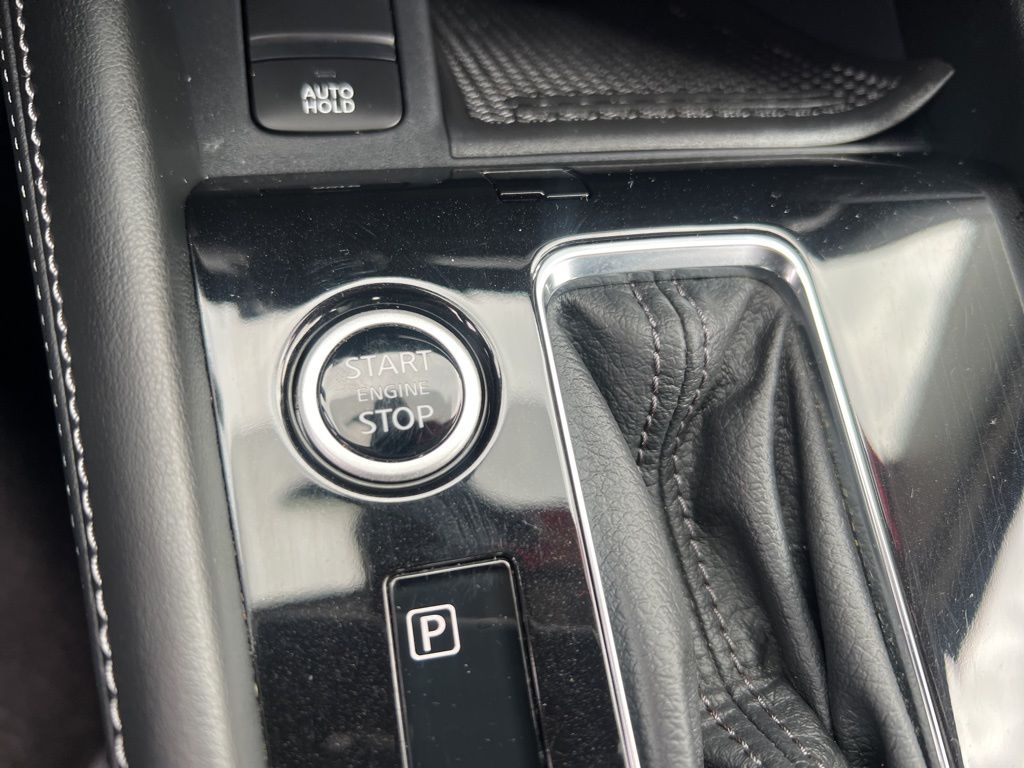 2022 Nissan Kicks SV photo