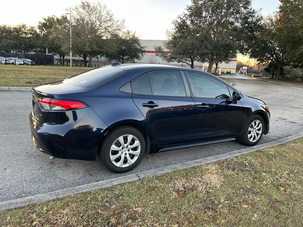 Thumbnail: 2022 Toyota Corolla - 5