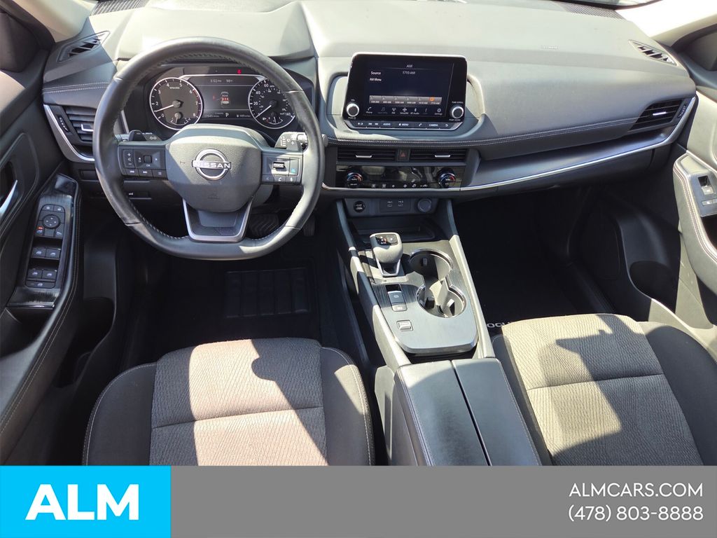 Used 2025 Gray Nissan SV image 18