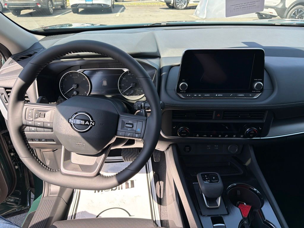2026 Nissan Rogue Dark Armor - Photo 15