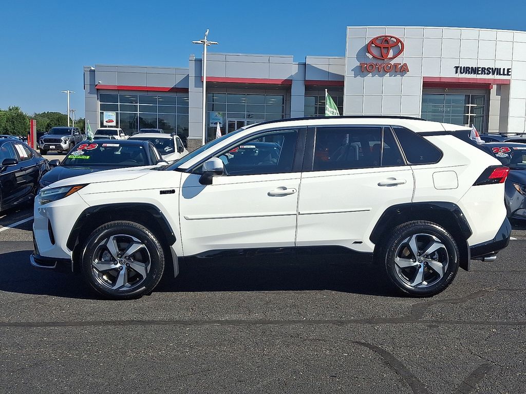 Thumbnail: 2024 Toyota RAV4 - 7