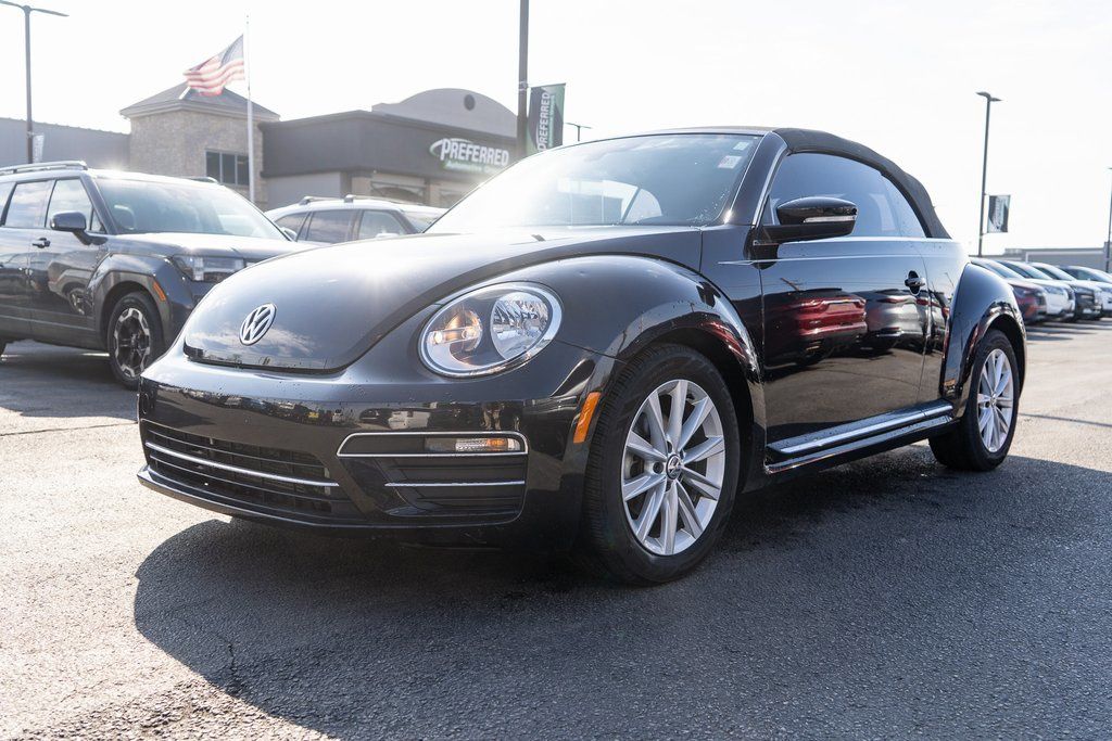 2018 Volkswagen Beetle 2.0T SE Convertible FWD