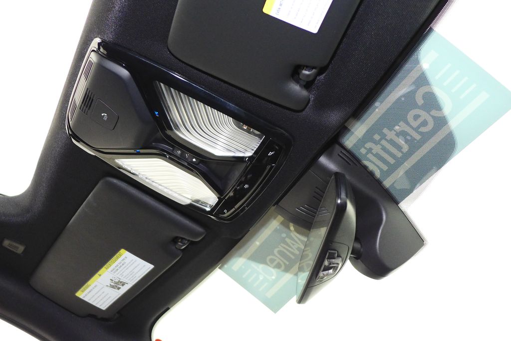 Thumbnail: 2024 BMW i4 - 17