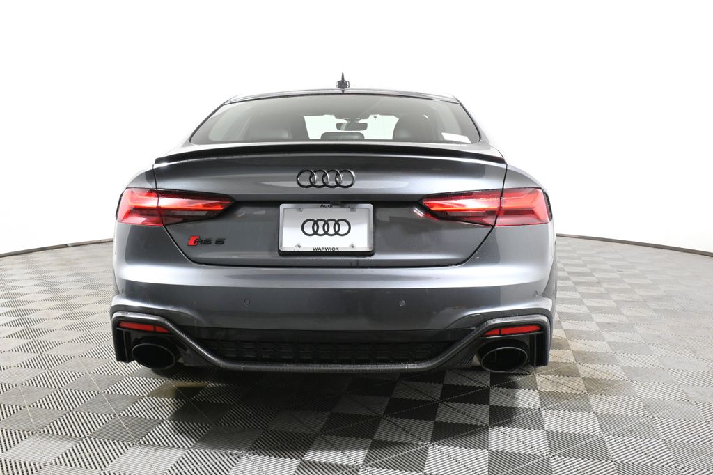 Thumbnail: 2022 Audi RS 5 - 6