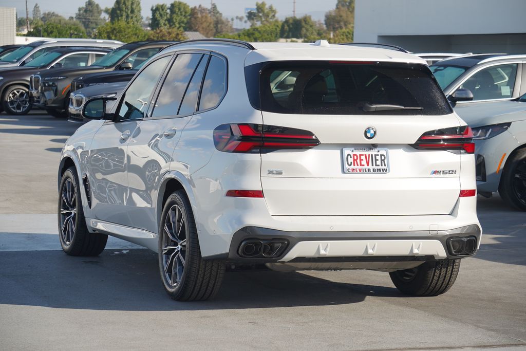 2025 BMW X5 M60i 7