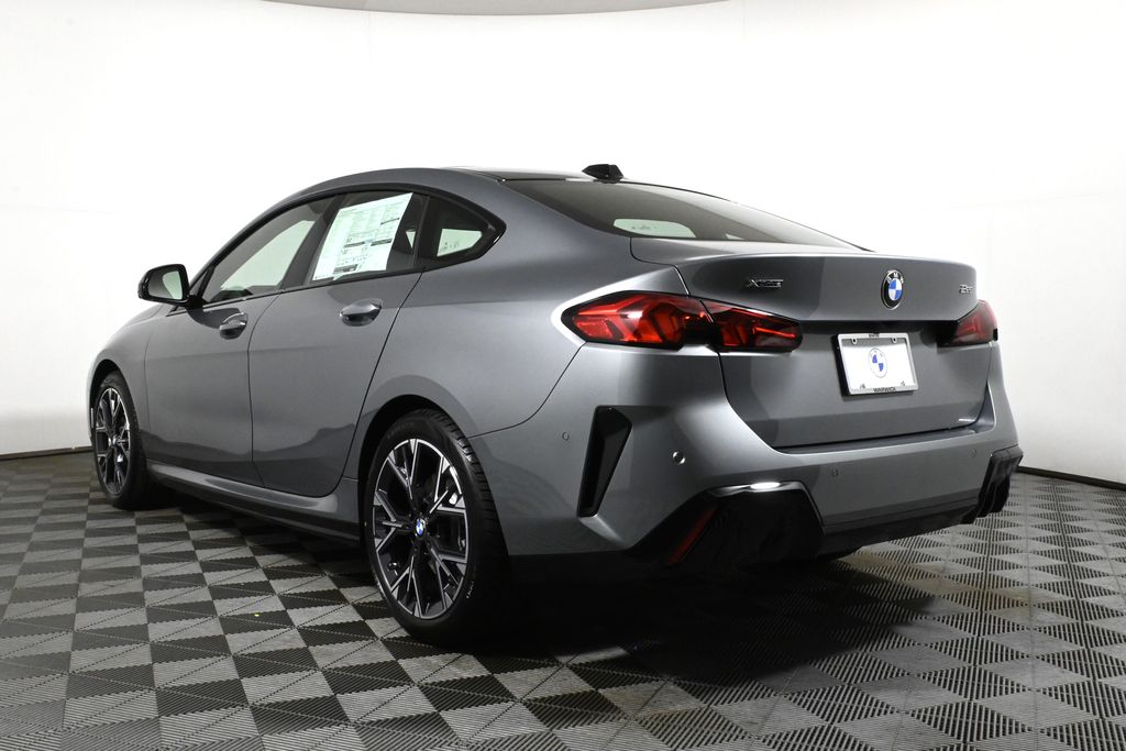 Thumbnail: 2026 BMW 2 Series - 5