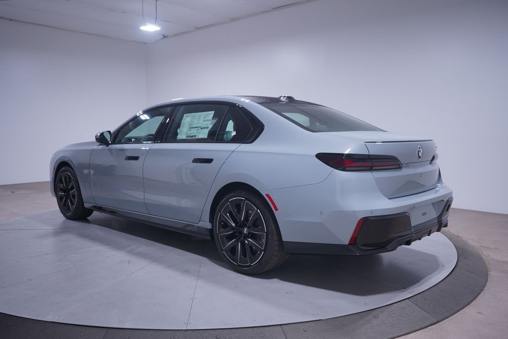 2025 BMW 7 Series 740i 3
