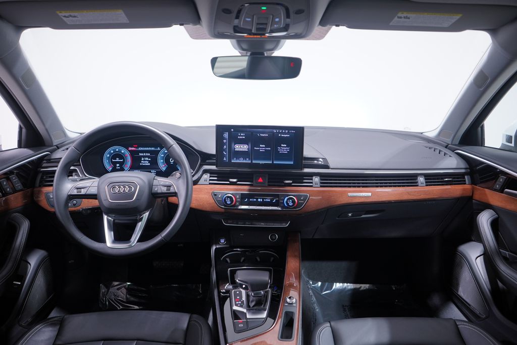 Thumbnail: 2022 Audi A4 - 10