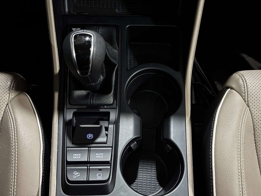Certified Used 2020 Cream White Pearl Hyundai Ultimate image 17