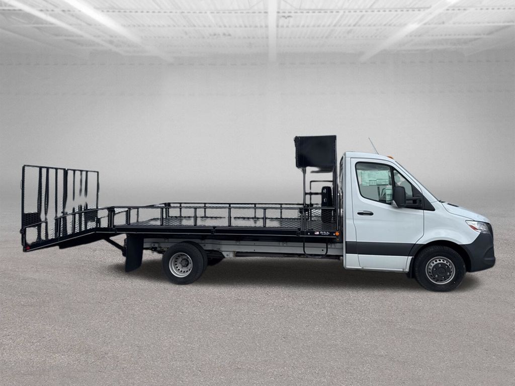2023 Mercedes-Benz Sprinter 4500 Standard Roof - 7