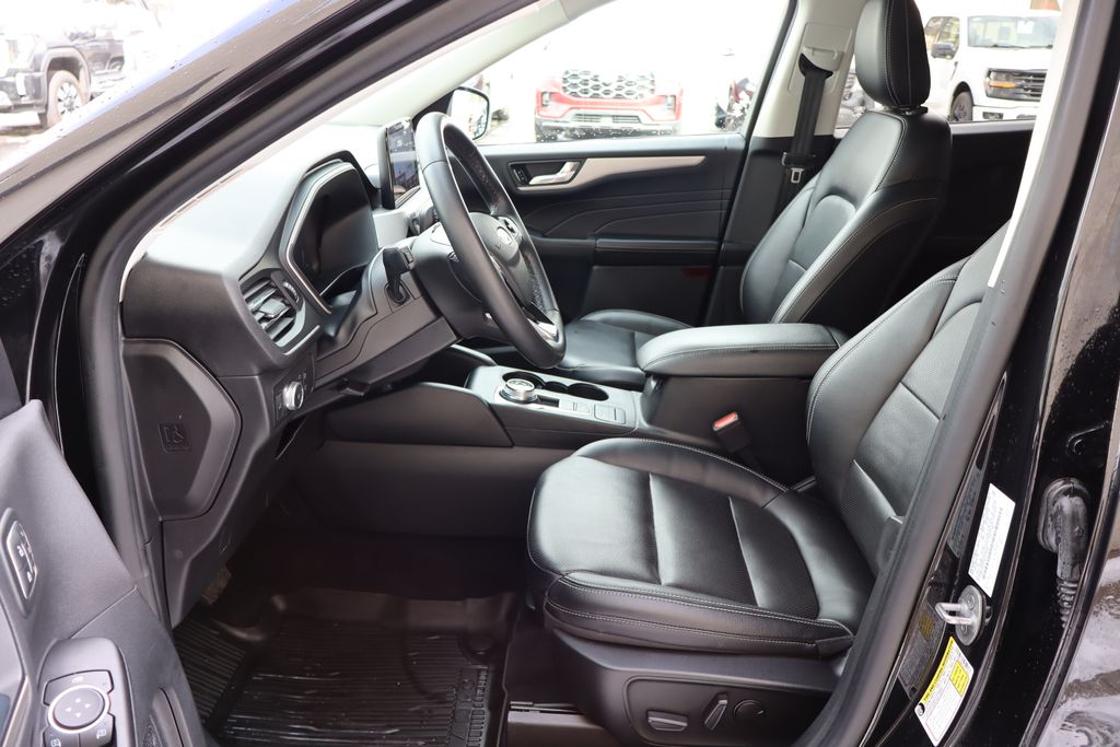 used 2022 Ford Escape car, priced at $18,900