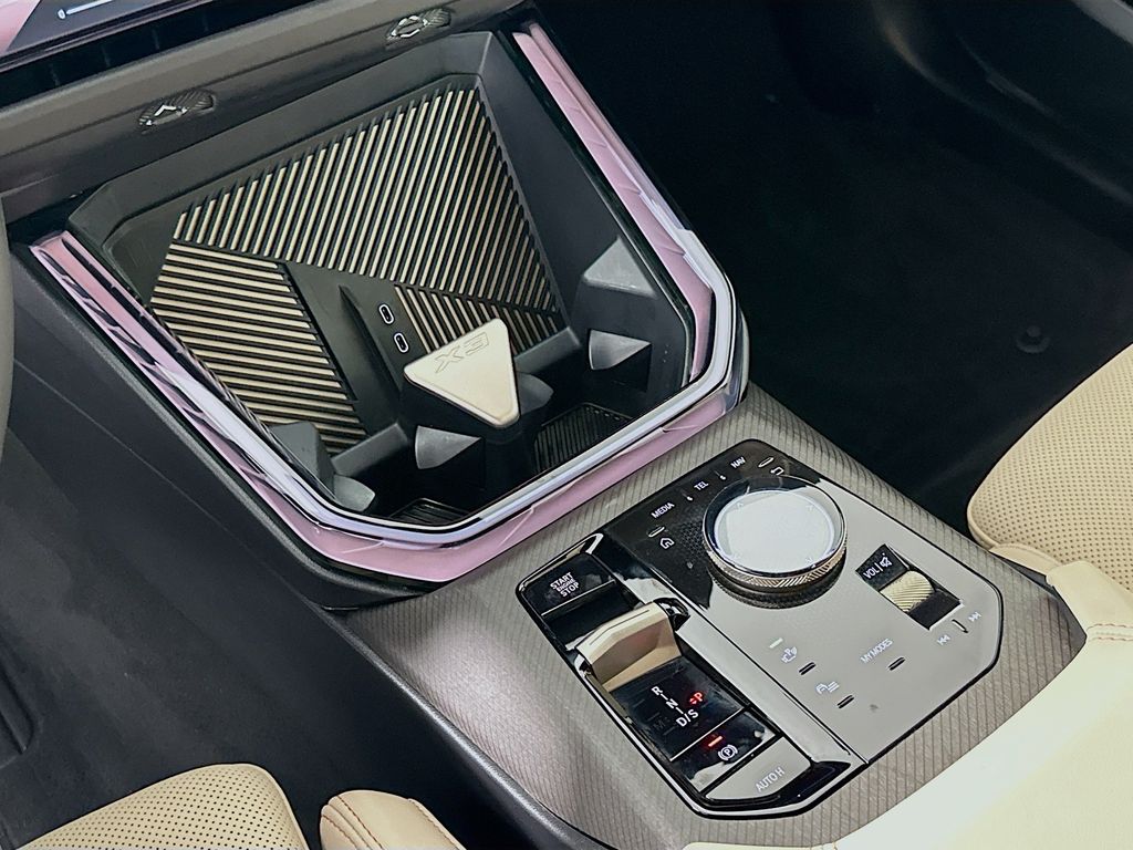 Thumbnail: 2025 BMW X3 - 16