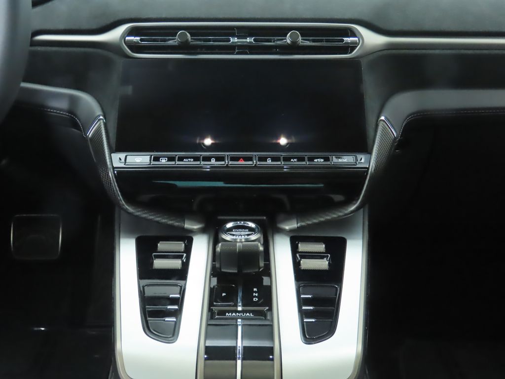 Thumbnail: 2025 Aston Martin Vanquish - 14