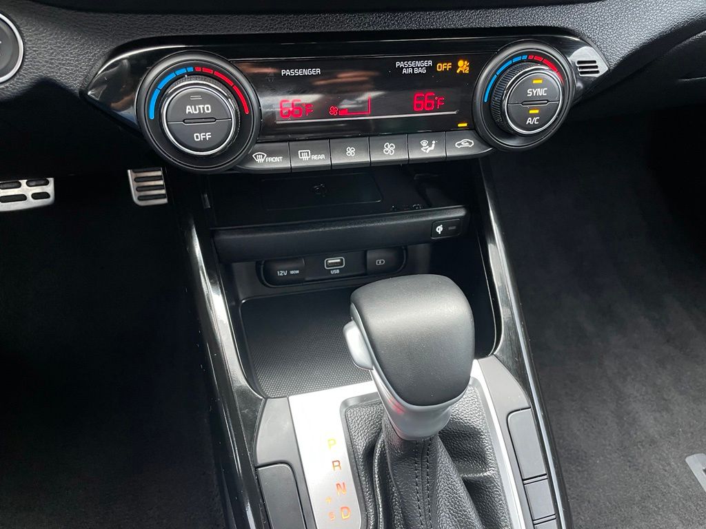 Thumbnail: 2024 Kia Forte - 18