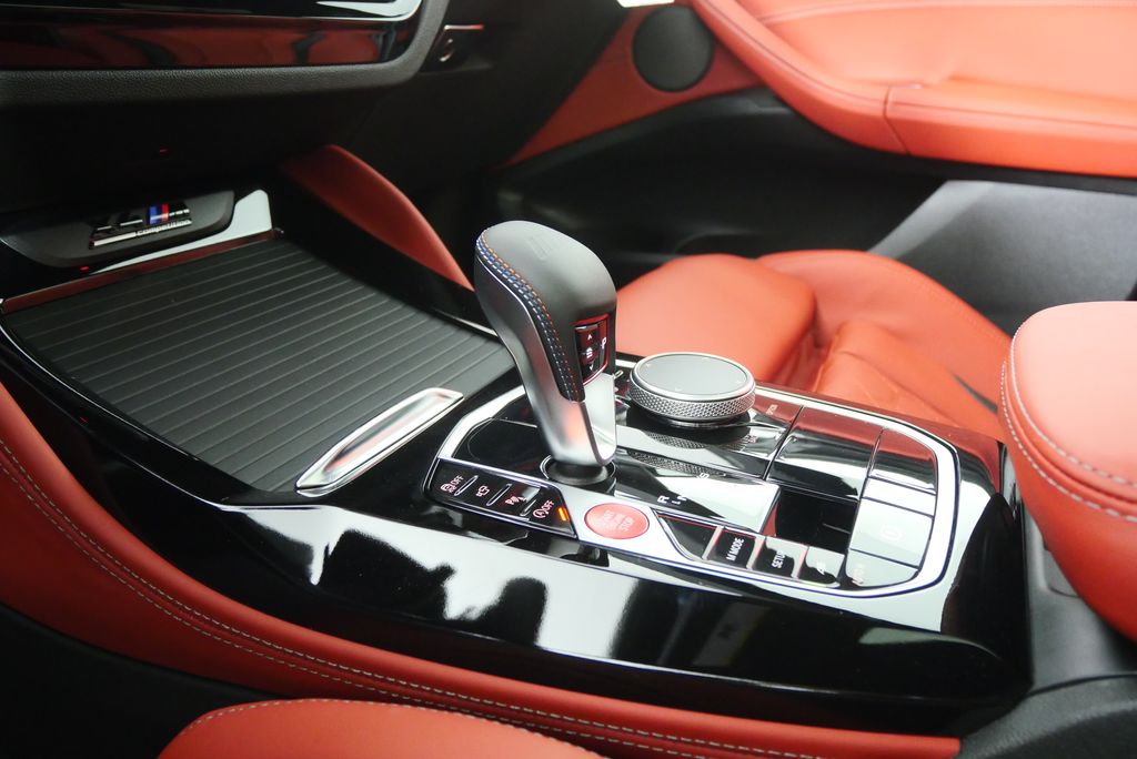 Thumbnail: 2025 BMW X4 - 26