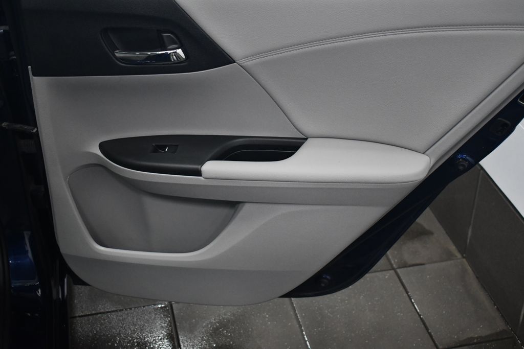Thumbnail: 2015 Honda Accord - 29